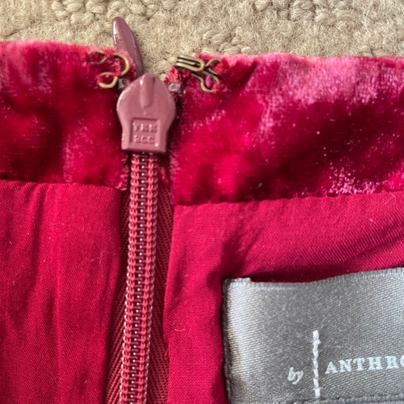 Anthropologie crushed velvet skirt with front ruching detail - Picture 8 of 10